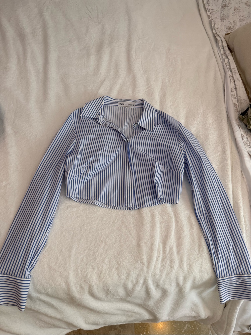 Zara Blue and White Striped Cropped Button Shirt